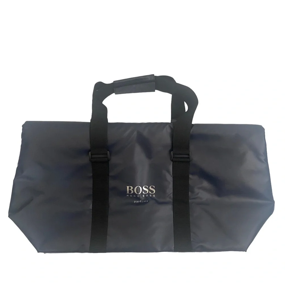 NWOT Hugo Boss Parfum Weekender Expandable Duffle Bag Navy Blue